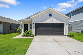 Building Photo - 25849 Hedgerow Dr