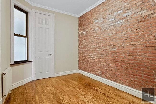 Building Photo - East 13th Street