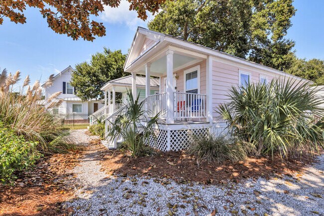 Building Photo - 171 Paradise Ave