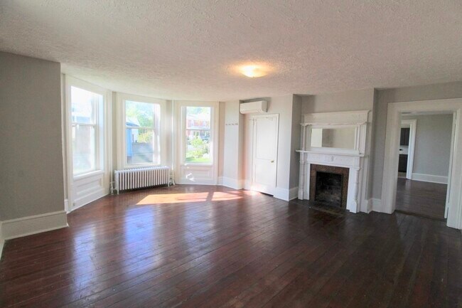 Foto del edificio - 317 Park Ave