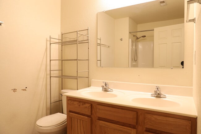 Foto del edificio - 20901 Hartsburg Ln