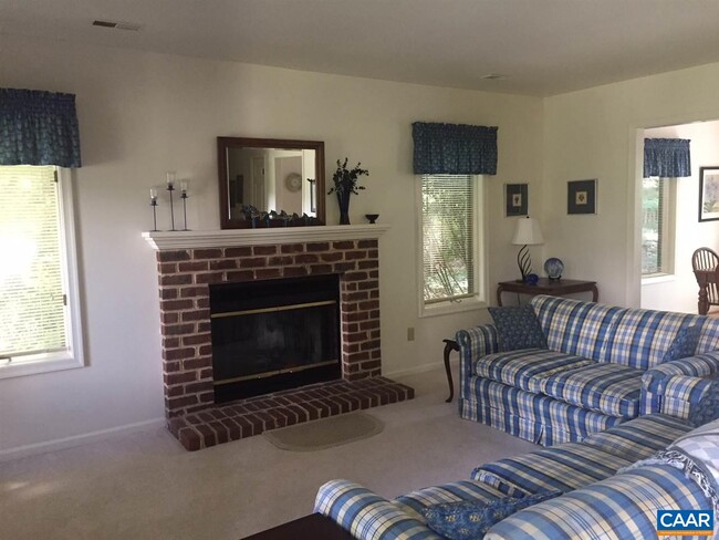 Building Photo - 1632 Stoney Creek Dr