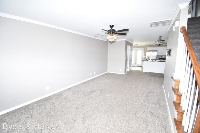 Foto del edificio - 2 br, 2.5 bath House - 306 Sam Houston Circle