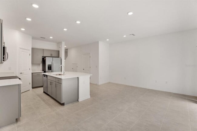 Building Photo - 2191 Hallier Cv