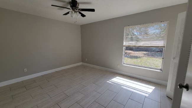 Building Photo - 419 Caballero Rd