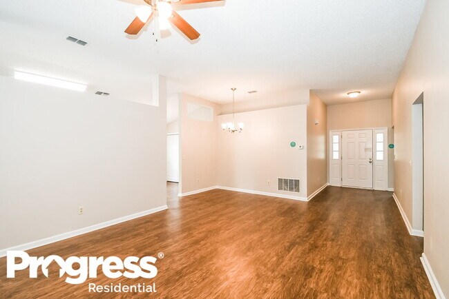 Foto del edificio - 1659 Spring Oaks Ln