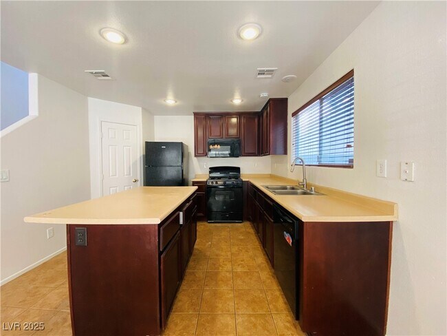 Foto del edificio - 7234 Liberty Pride St