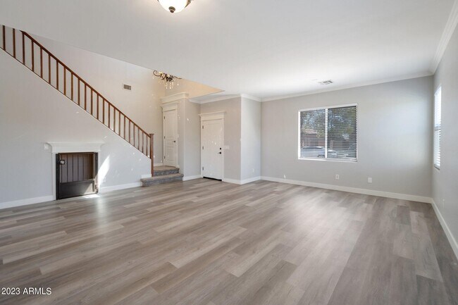 Foto del edificio - 8734 W Preston Ln