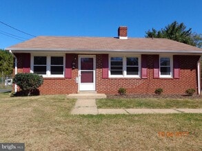 Building Photo - 3005 Normandy Ave