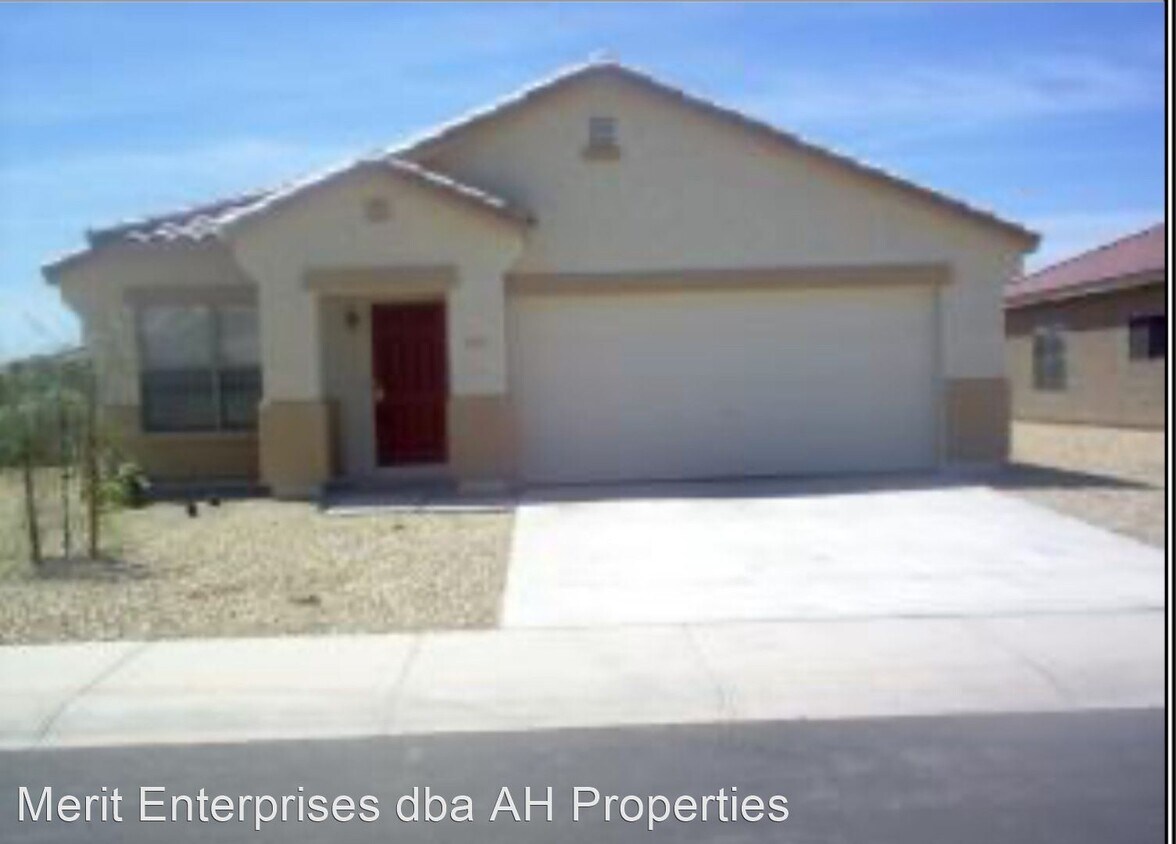 Primary Photo - 4 br, 2 bath House - 9633 W KINGMAN ST