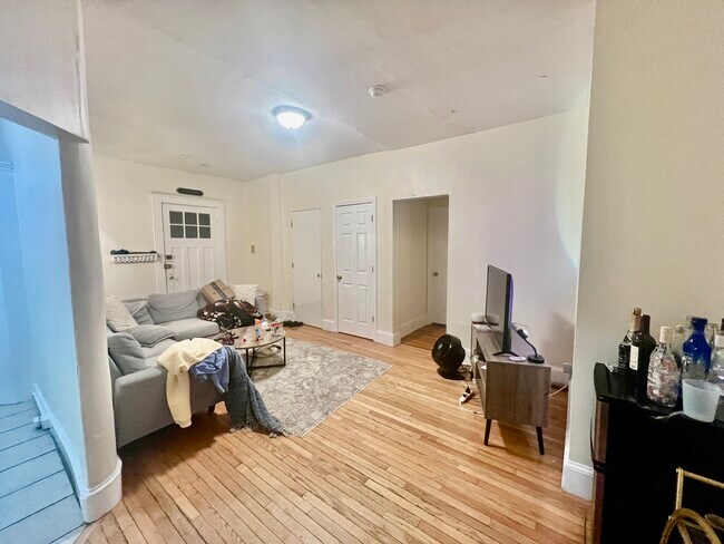 Foto del edificio - 322 Saint Paul St