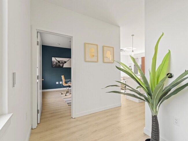 Building Photo - 136 Avocet Way