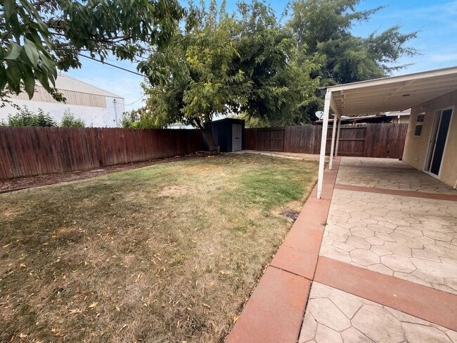 Building Photo - 4940 Alcott Dr