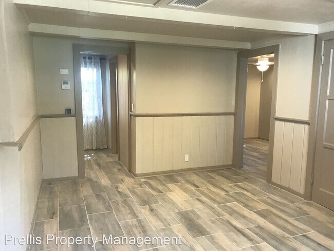 Building Photo - 1 br, 1 bath House - 8433 Melvin Avenue