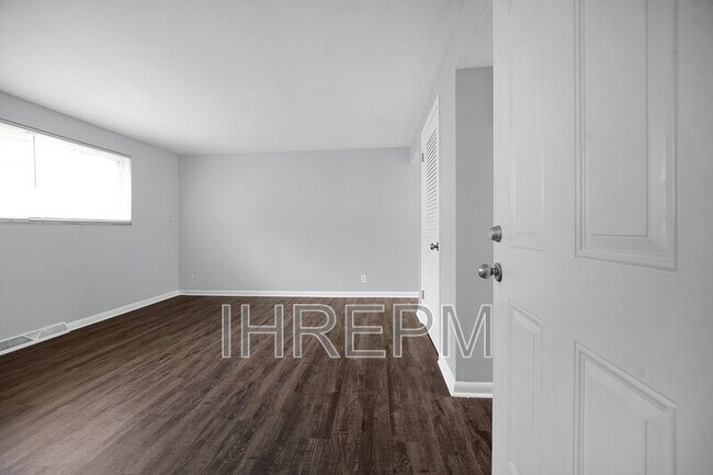 Foto del edificio - 2279 Holt Ave