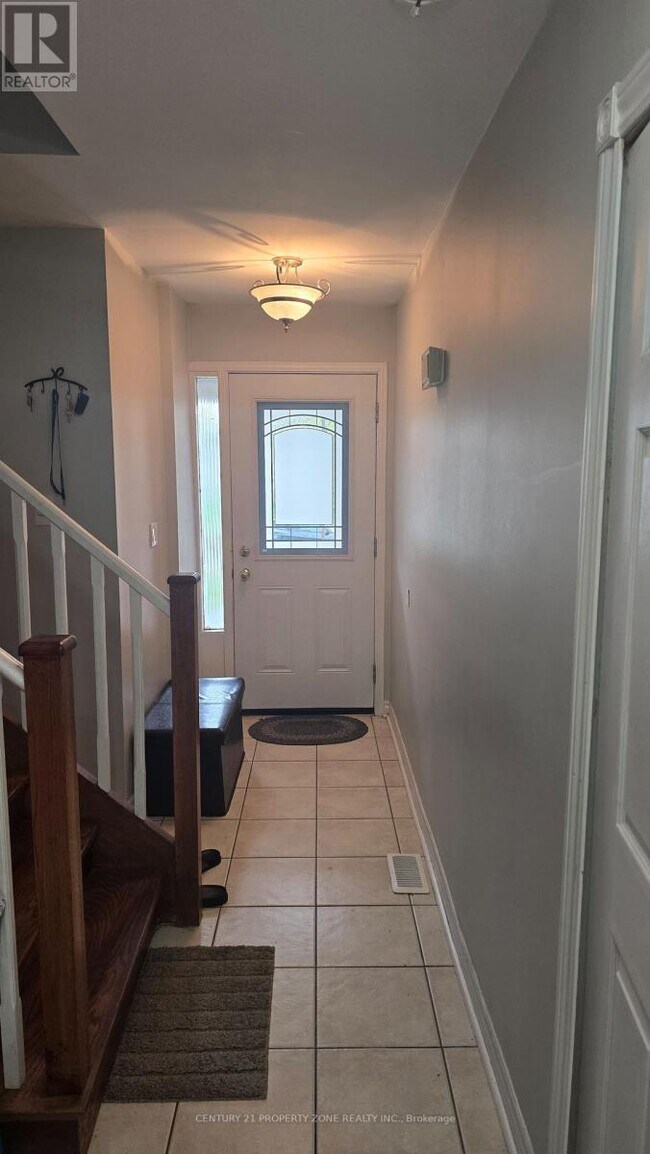 Building Photo - 4136 Clevedon Dr