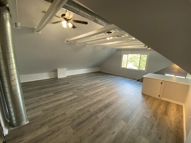 Foto del edificio - 211 N 200 W