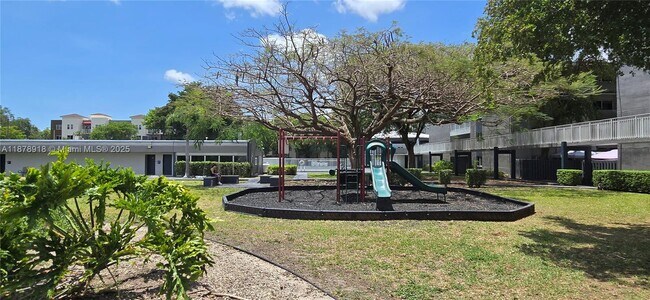 Foto del edificio - 11060 SW 196th St