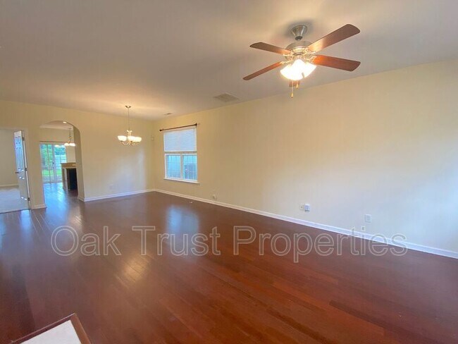 Building Photo - 8967 N Red Maple Cir