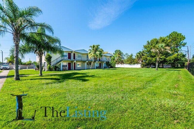 Building Photo - 1122 Doss Ave