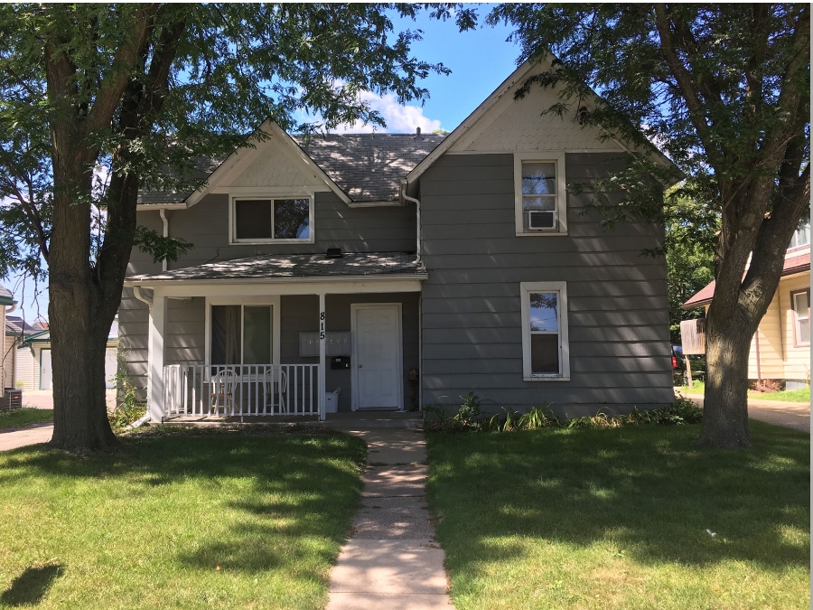 Primary Photo - Affordable Six-Plex in SE Rochester