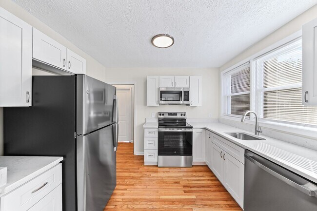 Foto del edificio - 709 Morgan Ave