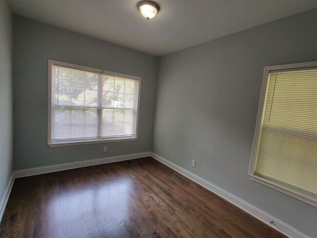 Foto del edificio - 2446 2nd St NW
