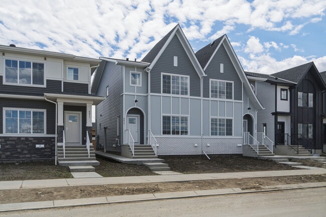 Building Photo - 9973 Huxbury Dr NE