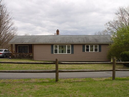 Rental Ranch Style Home - The Abbott House