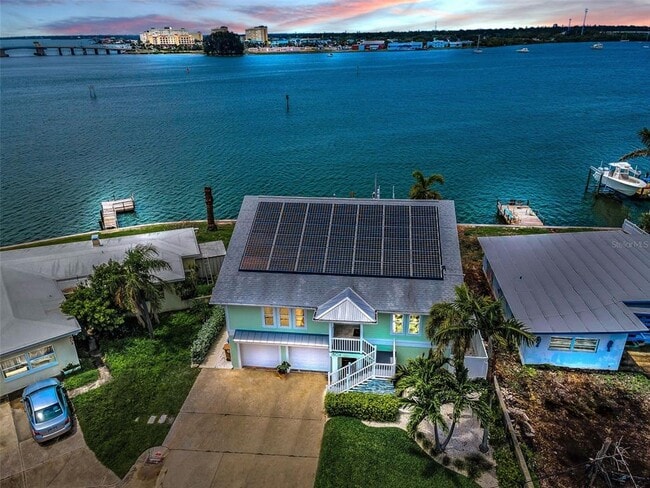 Foto del edificio - 804 Bay Point Dr