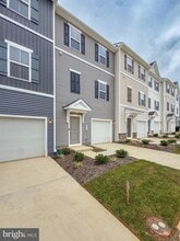 Building Photo - 2584 Cougar Ln