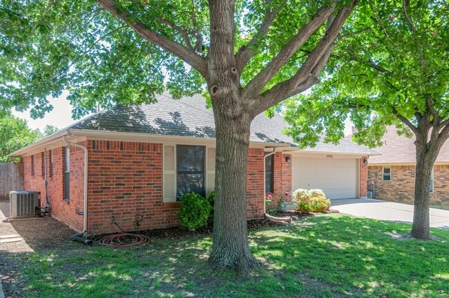 Building Photo - 8240 Willis Ln