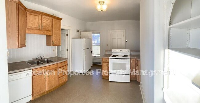 Foto del edificio - 1741 Vermont St