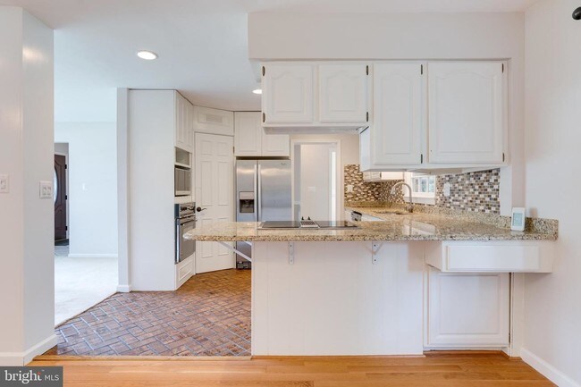 Building Photo - 10538 Greene Dr
