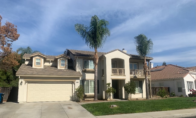 Building Photo - 1240 Revelle Dr