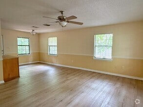 Building Photo - 612A Pelham Rd