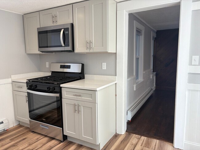 Foto del edificio - 408 Neponset St