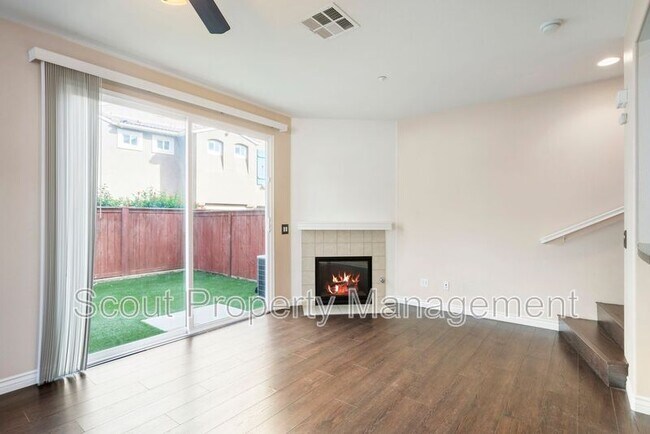Building Photo - 35800 Lajune St