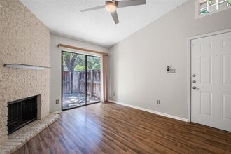 Building Photo - 3815 Menchaca Rd