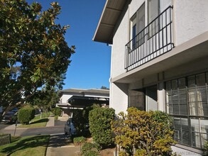 Building Photo - 9647 Easter Way