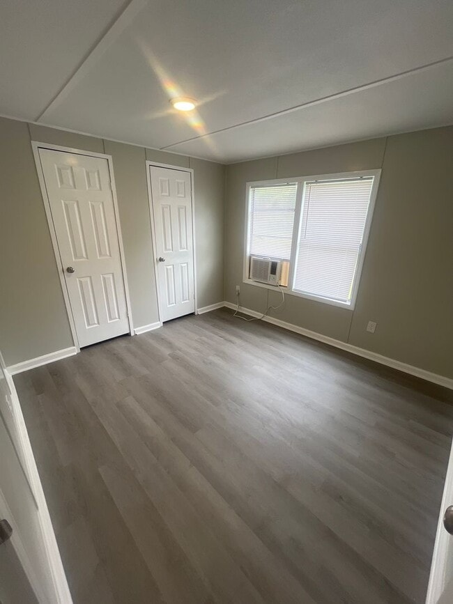 Foto del edificio - 3204 Lyons Center Rd