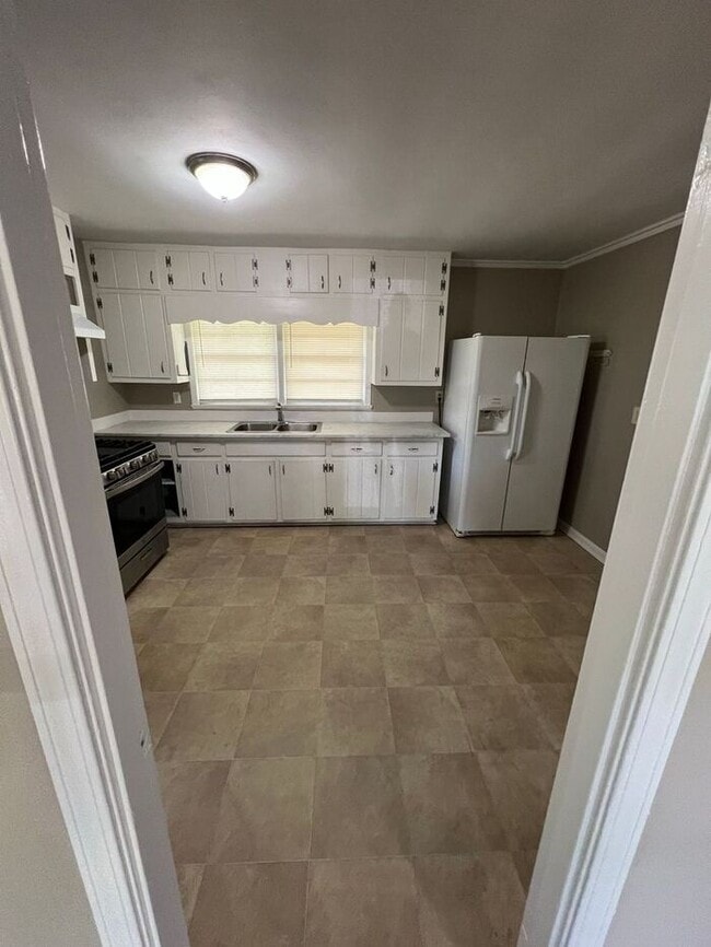 Building Photo - Beautiful 3 bedroom house in Lawrenceville!