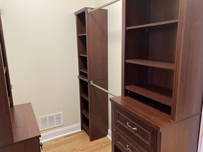 Foto del edificio - 140 N Pearl St