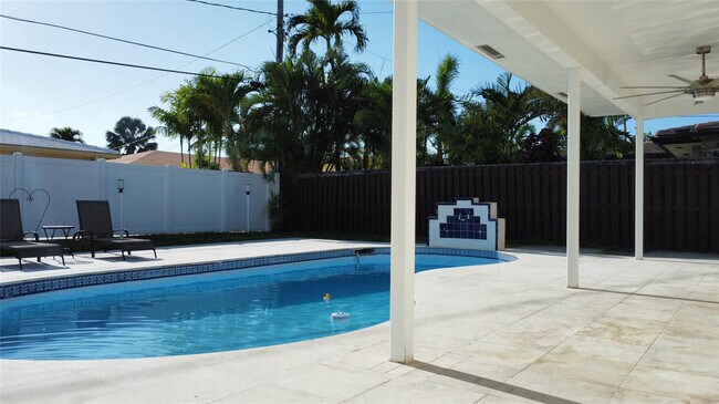 Foto del edificio - 4761 NE 28th Ave