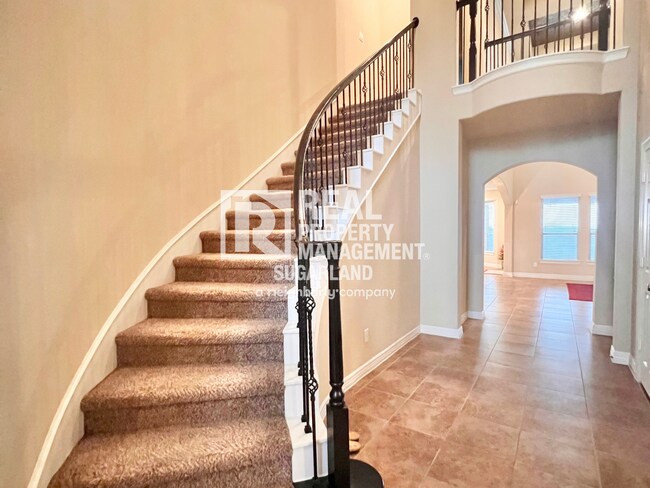 Foto del edificio - 18607 Pelham Grove Ln