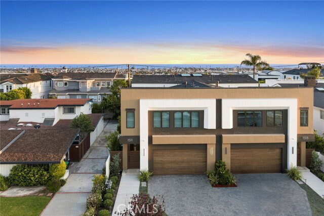 Building Photo - 1511 Cliff Dr