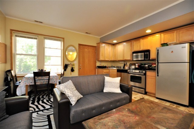 Foto del edificio - 6312 N Fairfield Ave