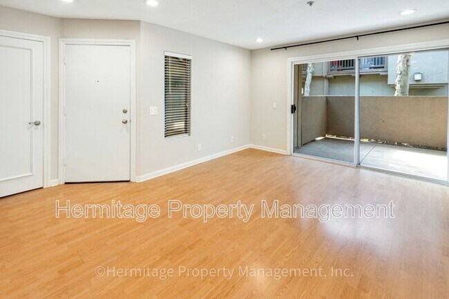 Foto del edificio - 2800 Keller Dr