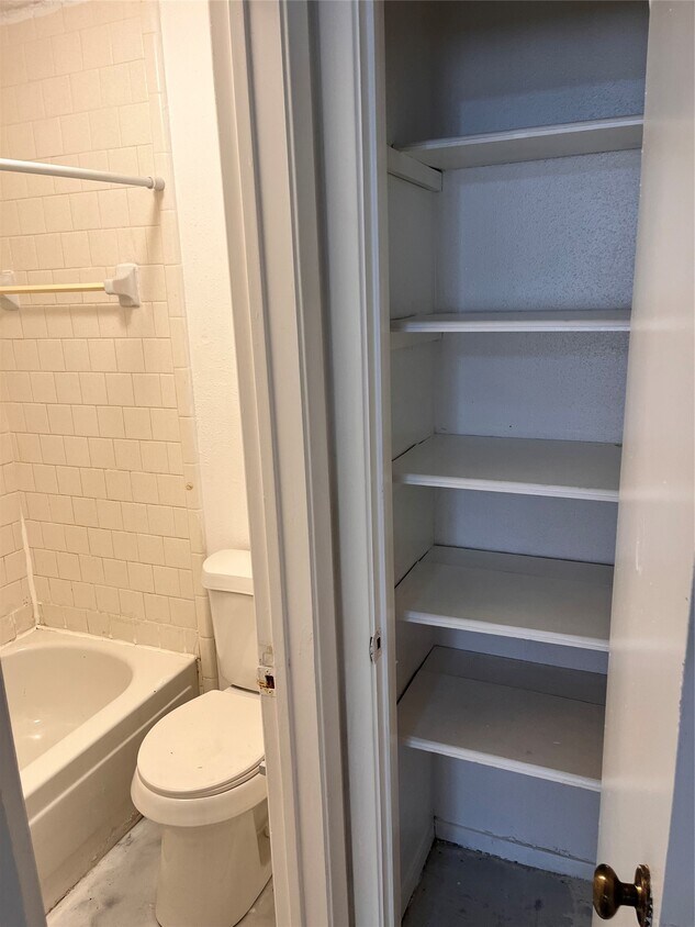 Foto del edificio - 16631 Gold Ridge Ln