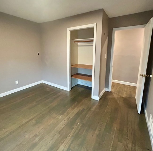 Foto del edificio - 61 Blackstone Rd